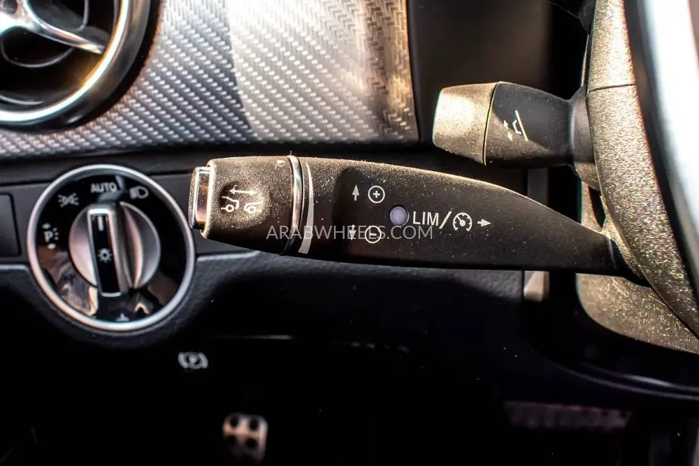 Mercedes Benz GLK Class 2013 for Sale in Dubai Image-6