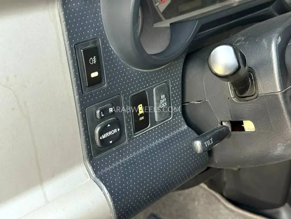 Toyota FJ Cruiser 2015 for Sale in Sharjah Image-6