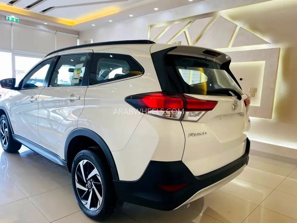 Toyota Rush 2023 for Sale in Sharjah Image-11