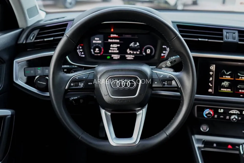 Audi Q3 2020 for Sale in Dubai Image-19