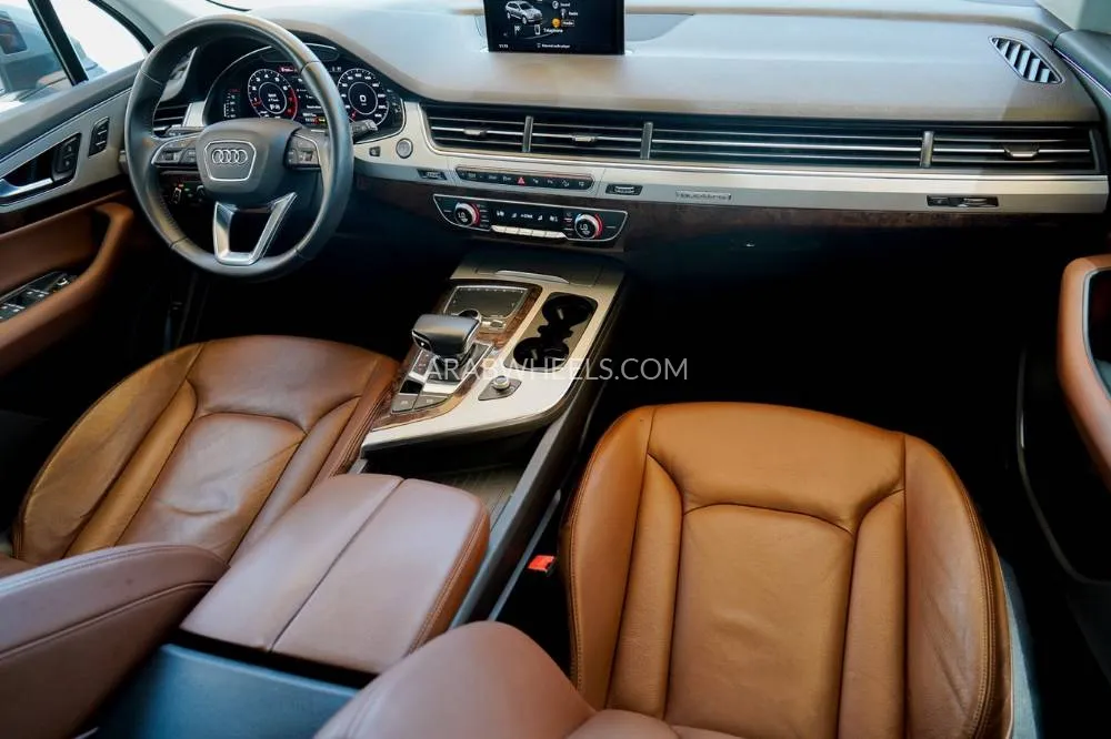 Audi Q7 2016 for Sale in Dubai Image-25