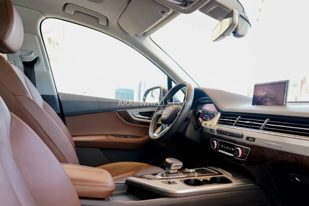 Audi Q7 2016 for Sale in Dubai Image-28