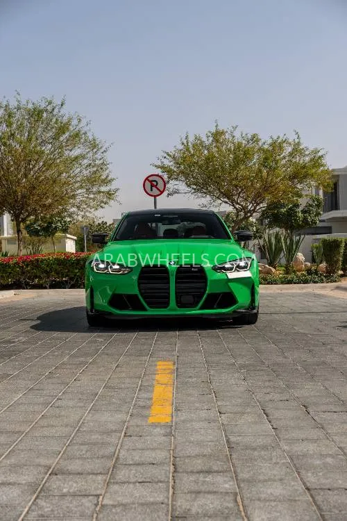 بي إم دبليو الفئة الثالثة 2022 for Sale in دبي Image-2