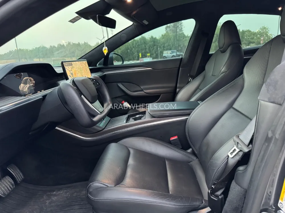Tesla Model S 2021 for Sale in Sharjah Image-14