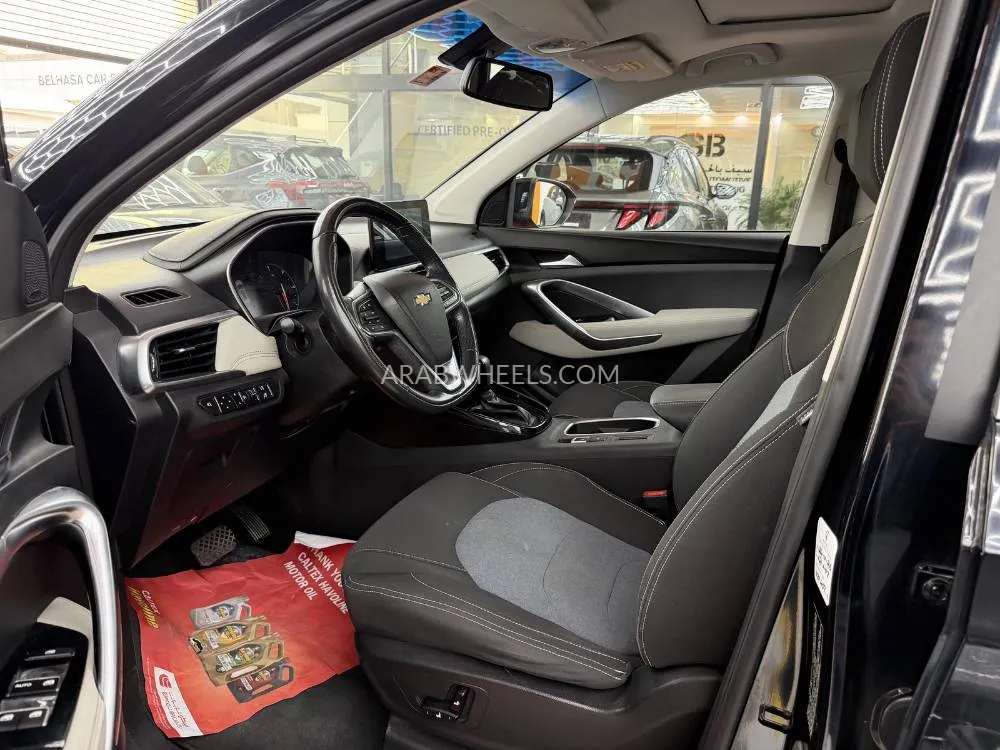 Chevrolet Captiva 2021 for Sale in Dubai Image-12