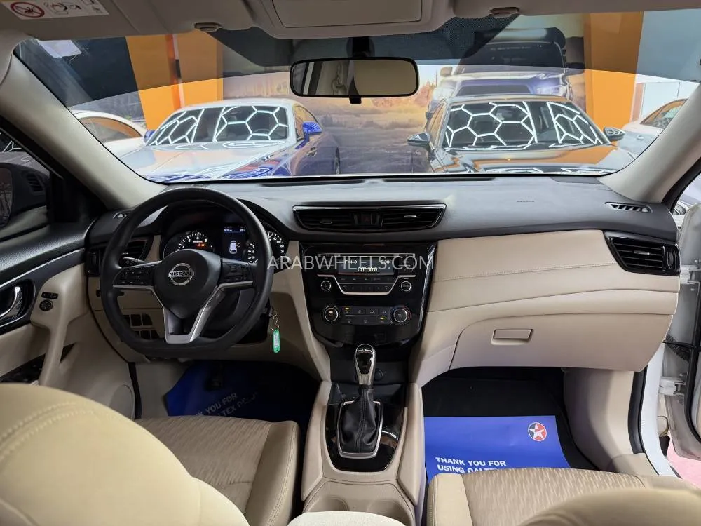 Nissan X-Trail 2022 for Sale in Dubai Image-11