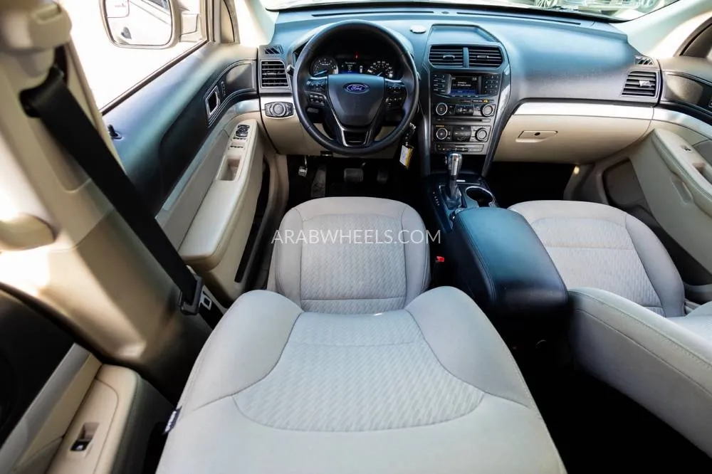 Ford Explorer 2018 for Sale in Dubai Image-14