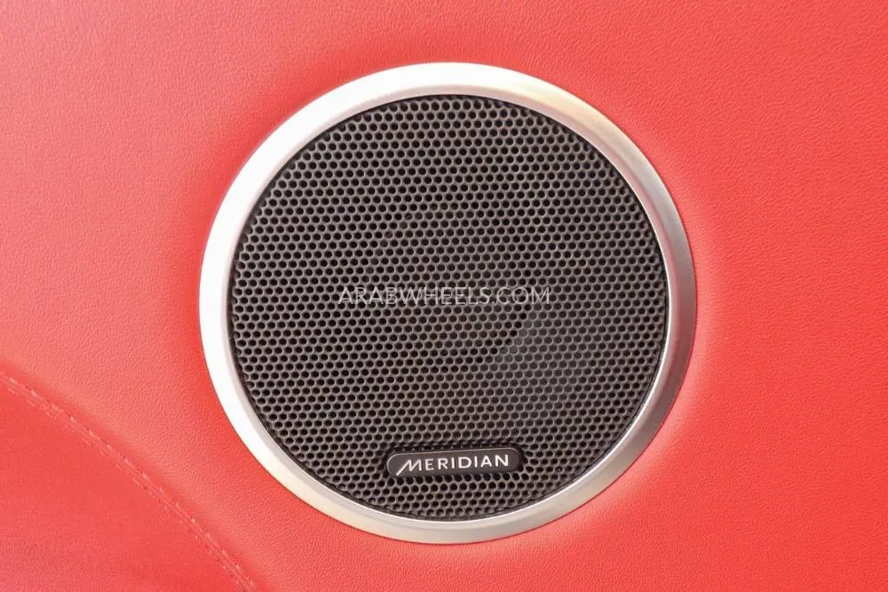 Land Rover Range Rover 2015 for Sale in Dubai Image-14