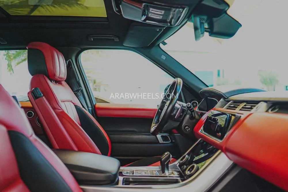 Land Rover Range Rover Sport 2019 for Sale in Dubai Image-27