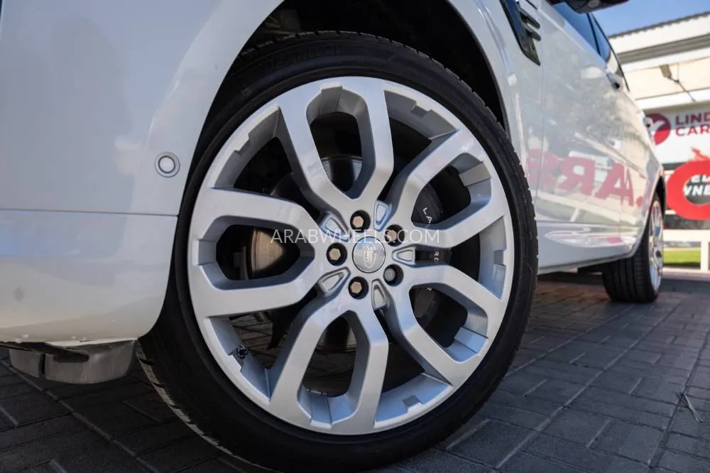 Land Rover Range Rover Sport 2021 for Sale in Dubai Image-11