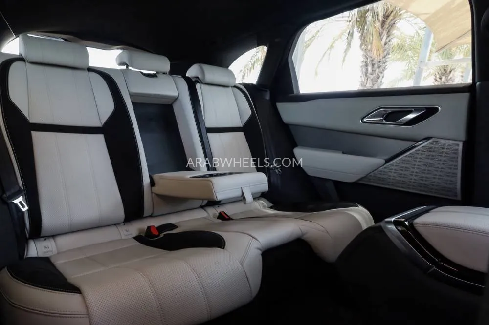 لاند روفر رينج روفر فيلار 2018 for Sale in دبي Image-34