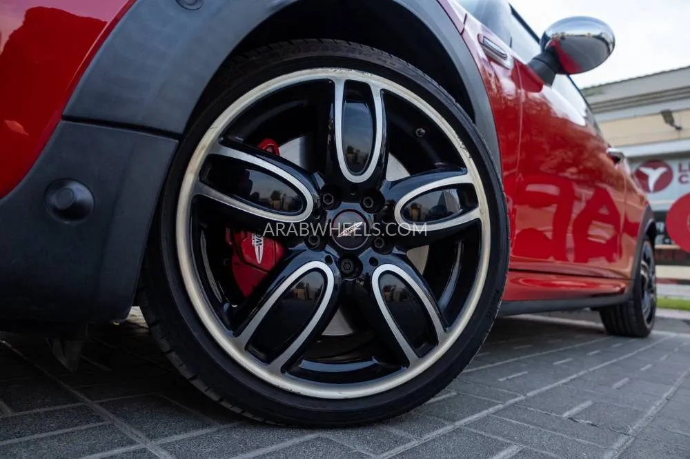 Mini Hatch 2018 for Sale in Dubai Image-12