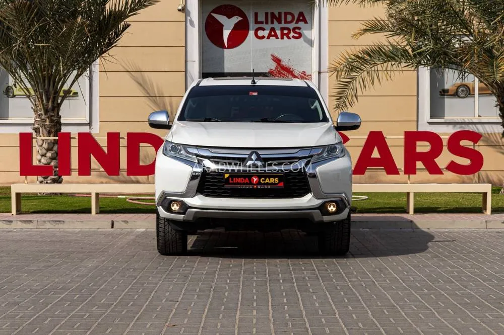 Mitsubishi Montero Sport 2019 for Sale in Dubai Image-4