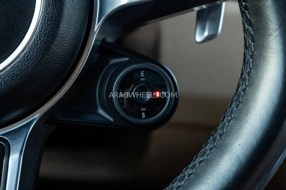 Porsche Cayenne 2019 for Sale in Dubai Image-20