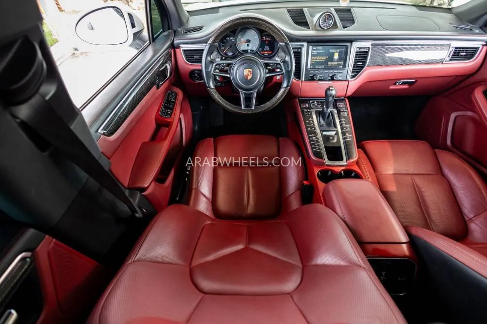 Porsche Macan 2015 for Sale in Dubai Image-15