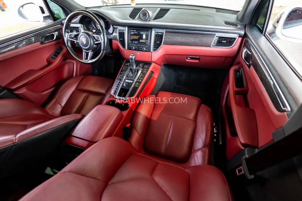 Porsche Macan 2015 for Sale in Dubai Image-22