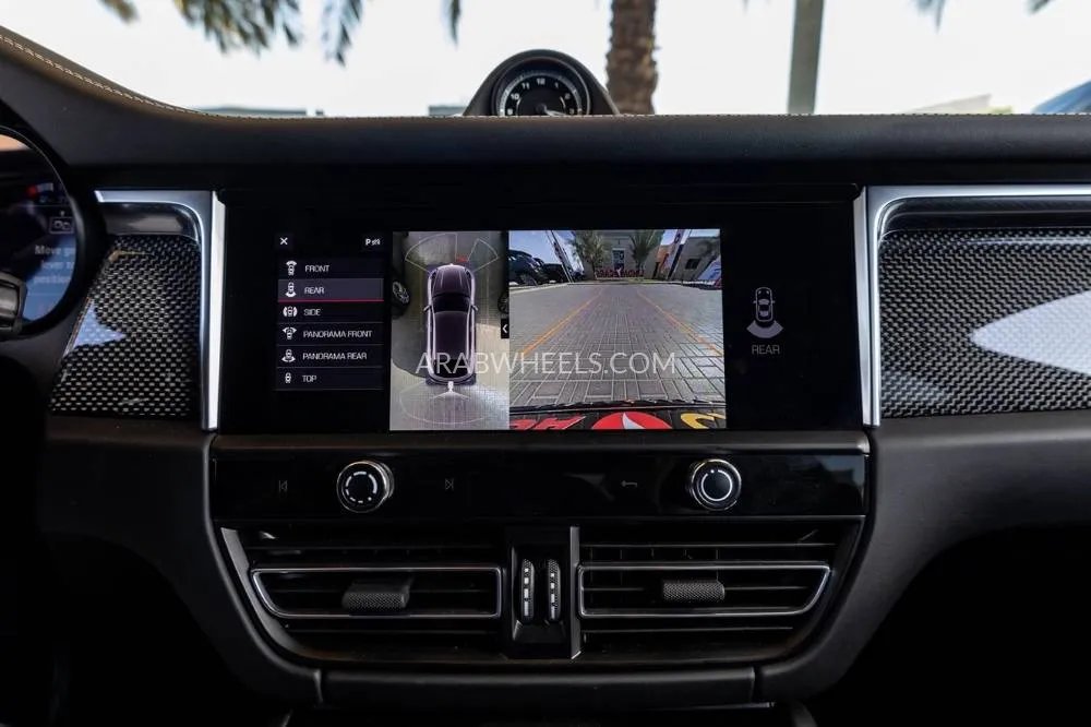 Porsche Macan 2024 for Sale in Dubai Image-22