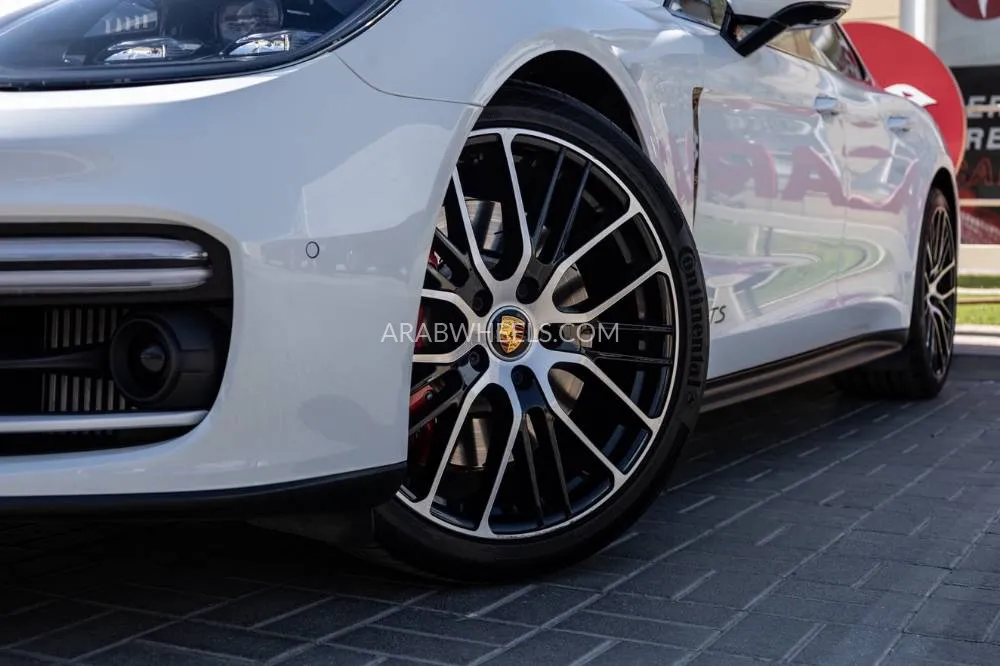 Porsche Panamera 2022 for Sale in Dubai Image-12