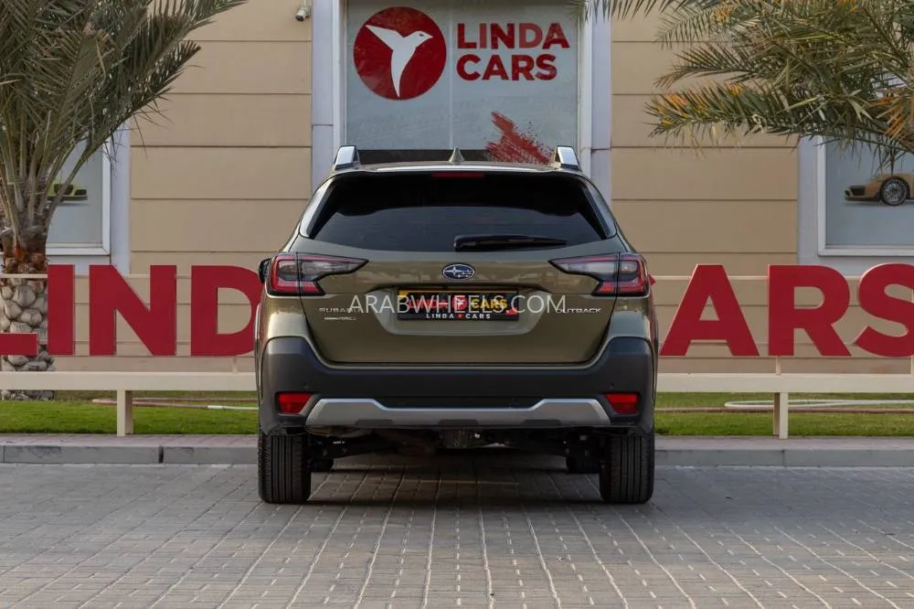 Subaru Outback 2023 for Sale in Dubai Image-6