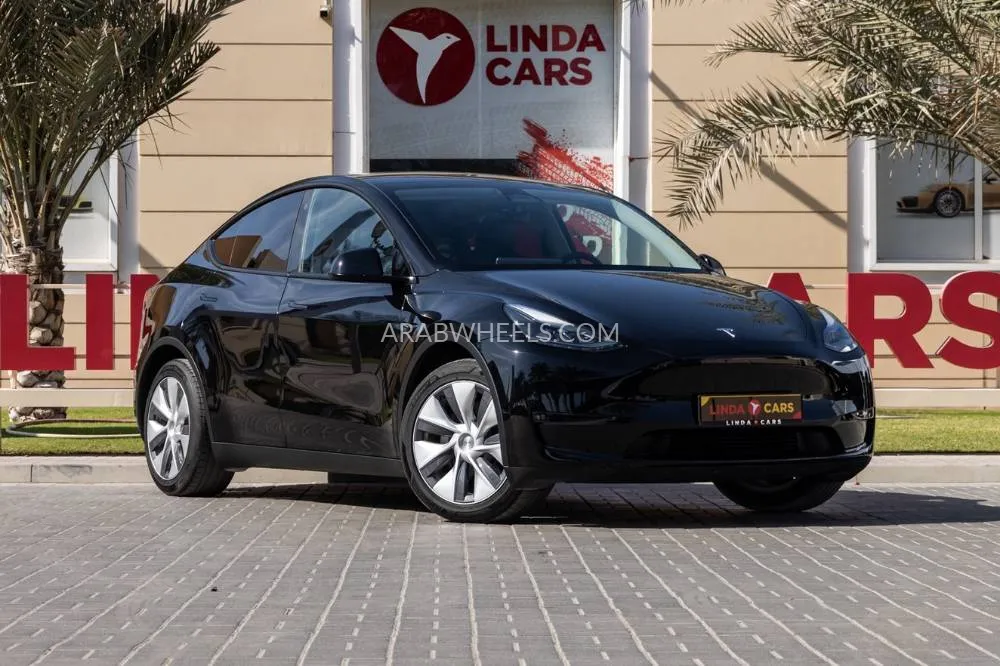Tesla Model Y 2024 for Sale in Dubai Image-3