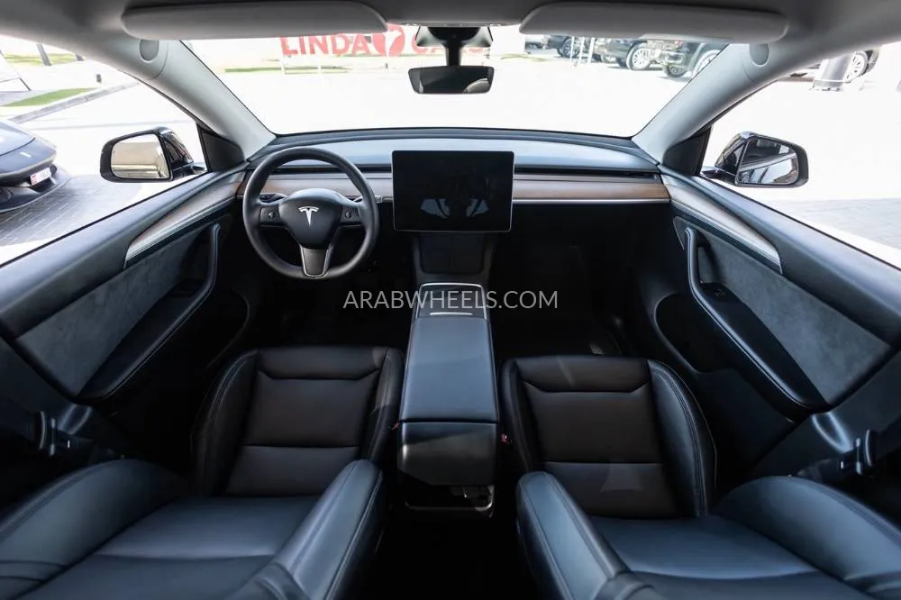 Tesla Model Y 2024 for Sale in Dubai Image-14