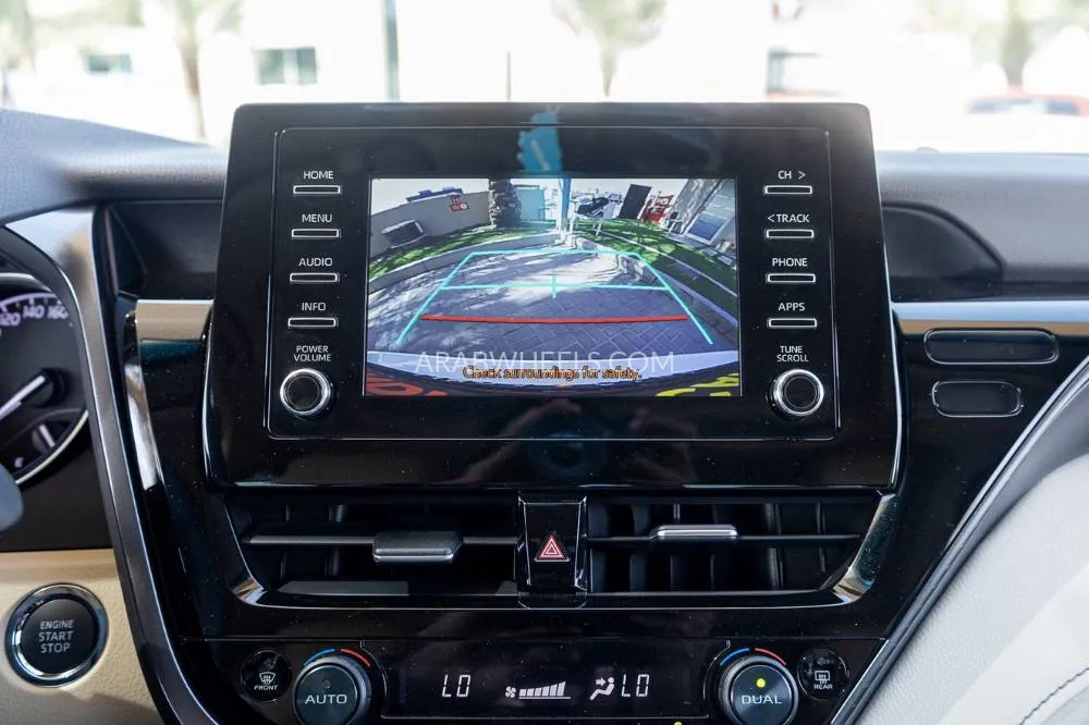 Toyota Camry 2024 for Sale in Dubai Image-19