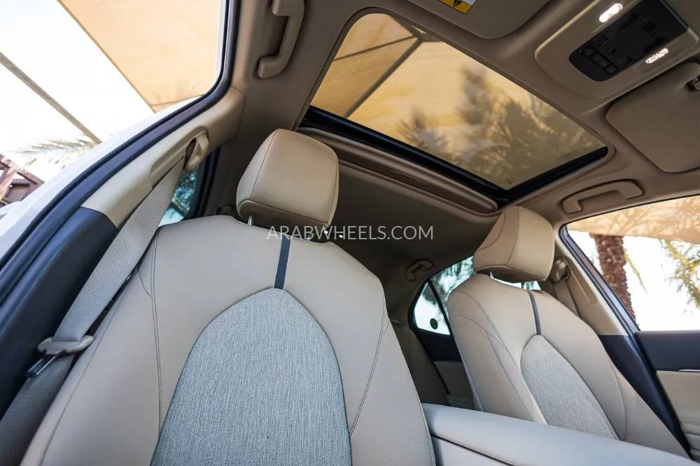 Toyota Camry 2024 for Sale in Dubai Image-22