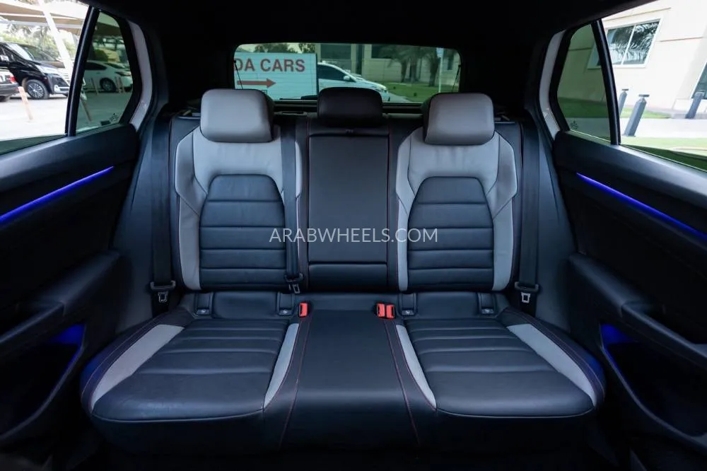 Volkswagen Golf GTI 2021 for Sale in Dubai Image-23