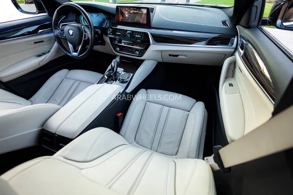 BMW 5 series 2019 for Sale in Dubai Image-16