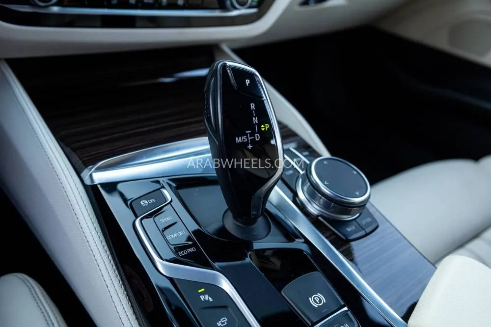 BMW 5 series 2019 for Sale in Dubai Image-18