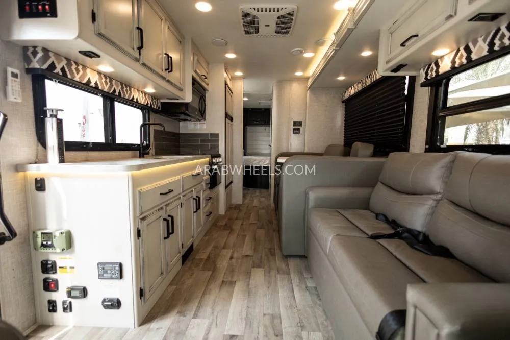 Ford E 450 2022 for Sale in Dubai Image-27