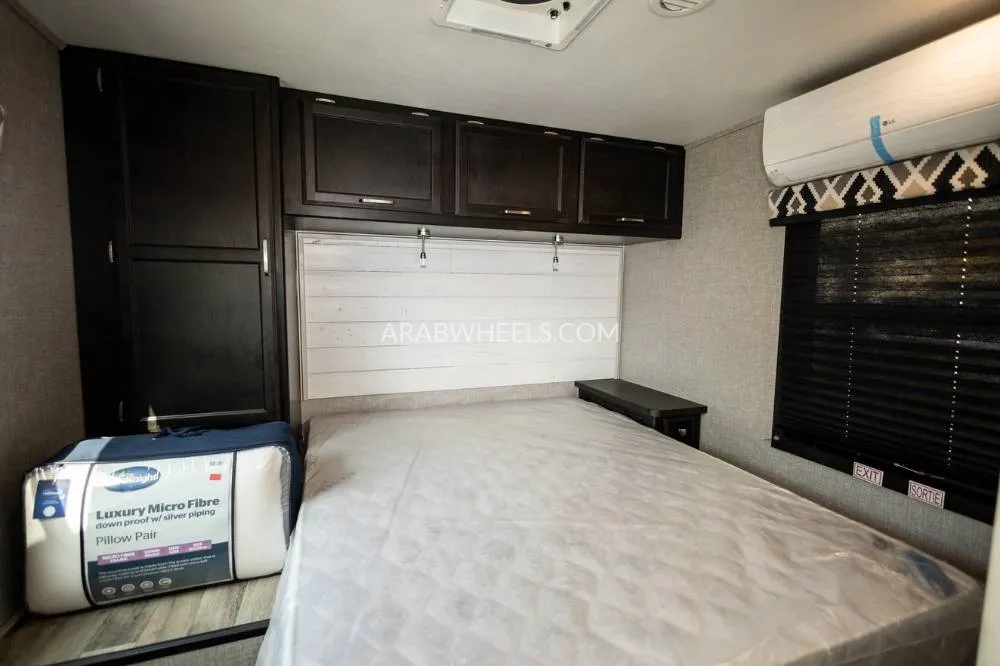 Ford E 450 2022 for Sale in Dubai Image-29