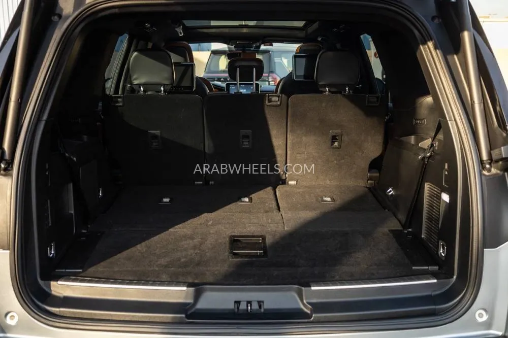 Lincoln Navigator 2021 for Sale in Dubai Image-28