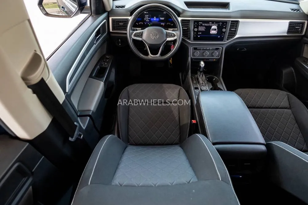 Volkswagen Teramont 2022 for Sale in Dubai Image-15