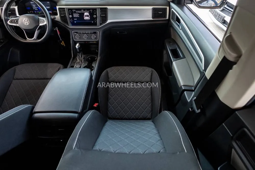 Volkswagen Teramont 2022 for Sale in Dubai Image-16