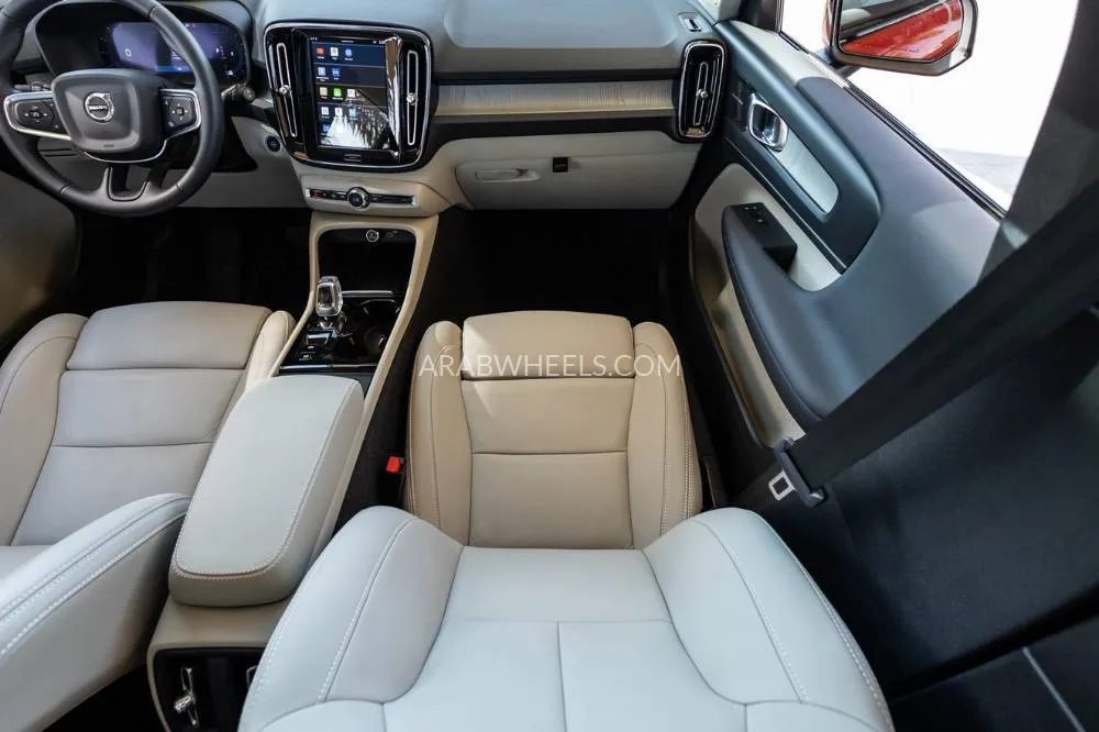 Volvo XC40 2024 for Sale in Dubai Image-17
