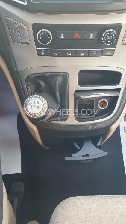 هيونداي H1 2020 for Sale in الشارقة Image-5