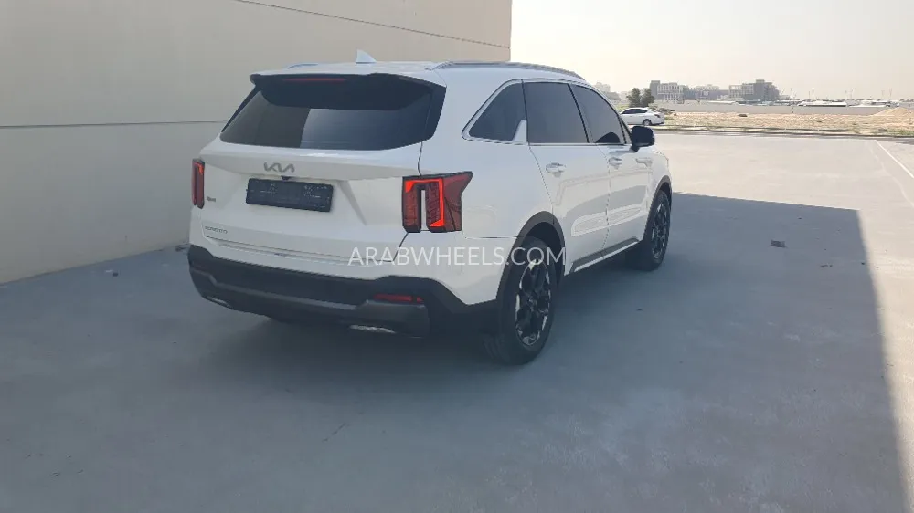 Kia Sorento 2024 for Sale in Sharjah Image-13