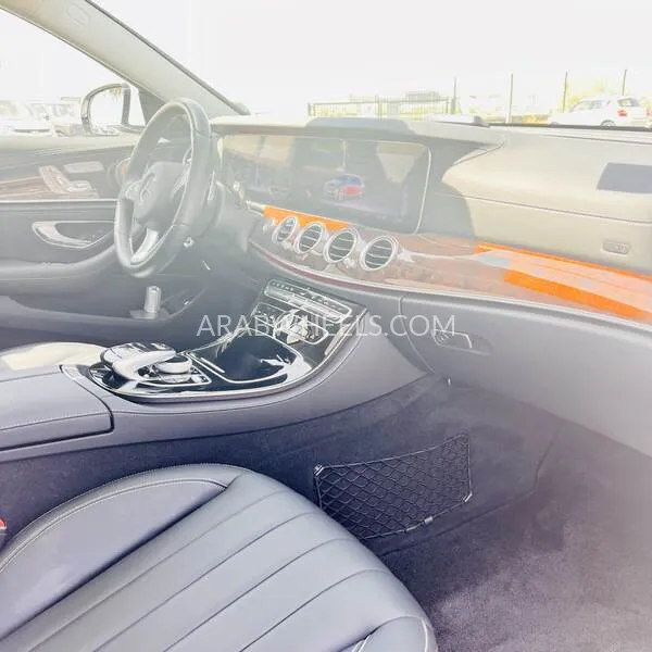 Mercedes Benz E Class 2017 for Sale in Dubai Image-8