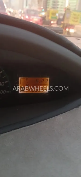 Toyota Yaris 2010 for Sale in Sharjah Image-2