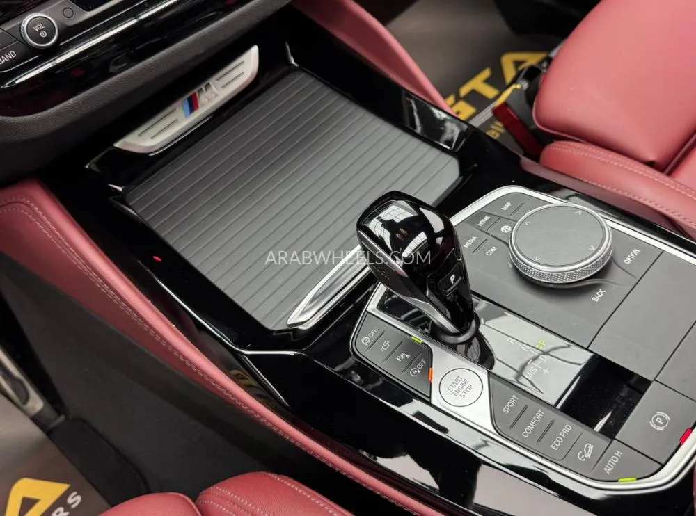 BMW X4 2023 for Sale in Dubai Image-10