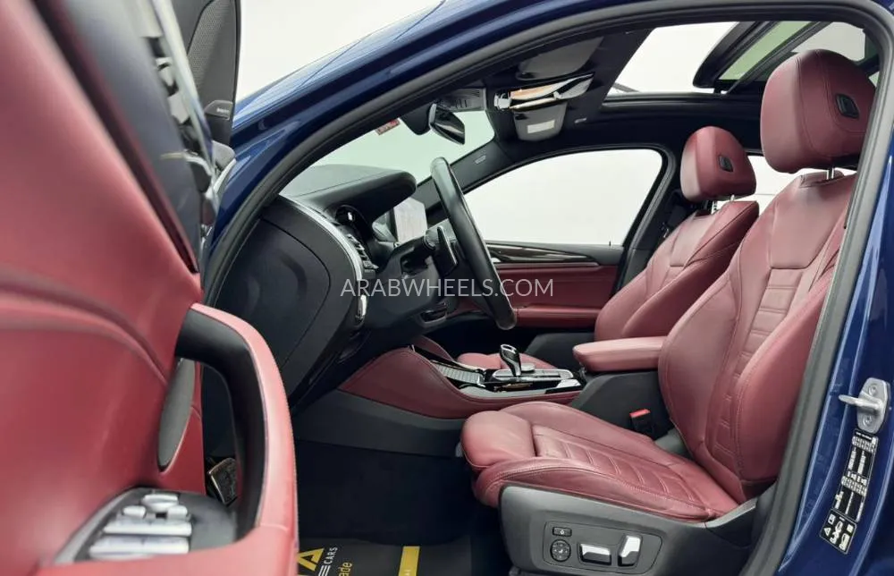 BMW X4 2023 for Sale in Dubai Image-12