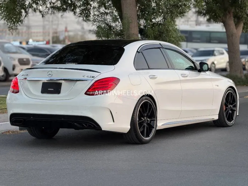 Mercedes Benz C Class 2016 for Sale in Dubai Image-17
