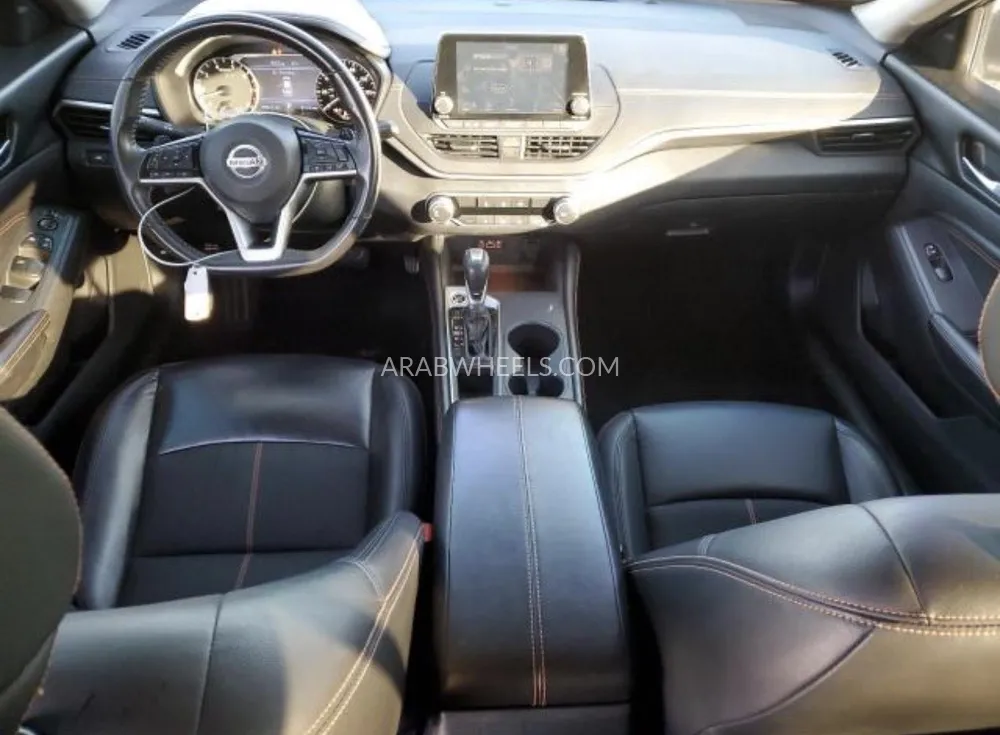 Nissan Altima 2021 for Sale in Sharjah Image-2