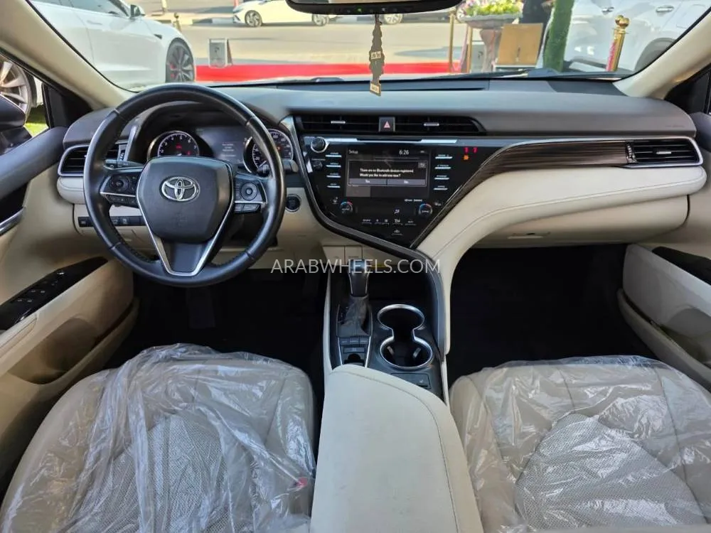 Toyota Camry 2020 for Sale in Sharjah Image-18