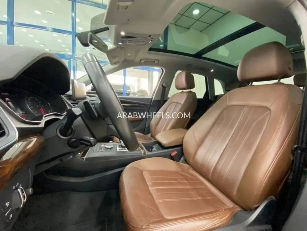 أودي Q5 2018 for Sale in دبي Image-14