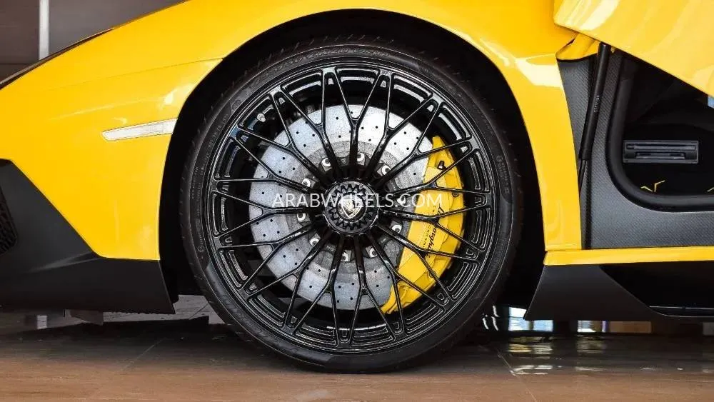 لامبورغيني أفينتادور 2016 for Sale in دبي Image-7