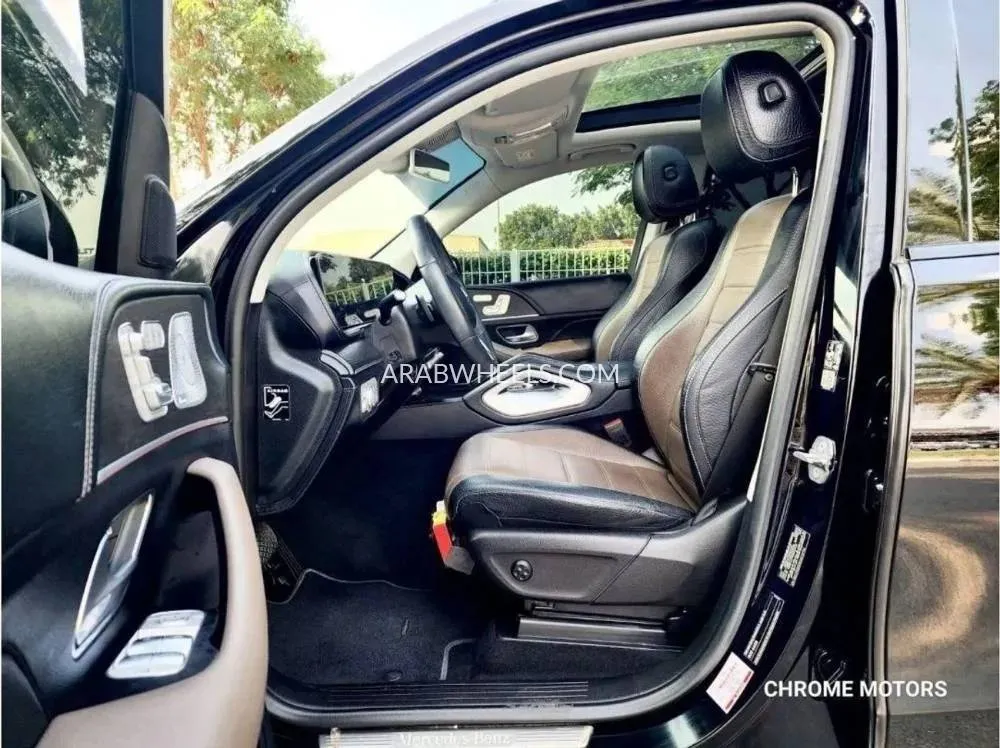 Mercedes Benz GLE Class 2019 for Sale in Dubai Image-11