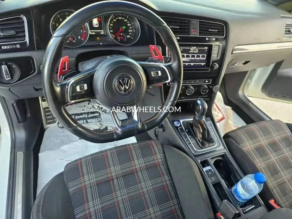  فولكس واجن جولف 2015 for Sale in أم القيوين Image-3