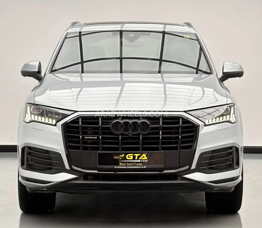 Audi Q7 2023 for Sale in Dubai Image-2
